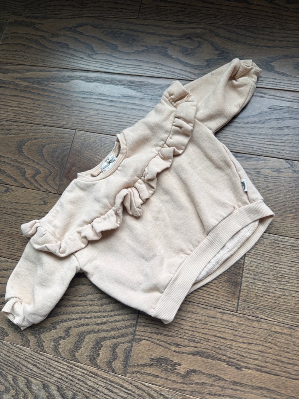 Organic cotton Emily & Oliver Rabbit & Bear nude cream Ruffle Baby Sweatshirt 8M